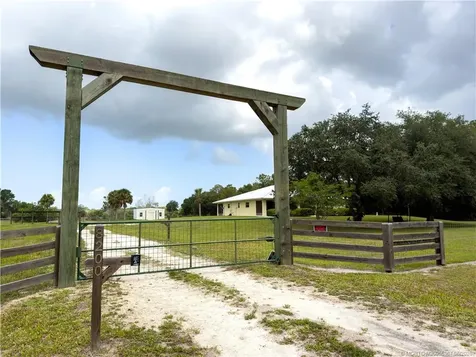 8200 SW Springhaven Avenue Indiantown FL 34956