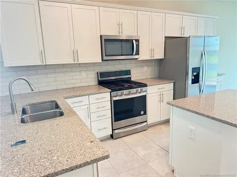 10214 SW Captiva Drive Port St Lucie FL 34987