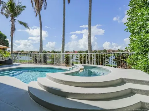 391 NW Sheffield Circle Port St Lucie FL 34983
