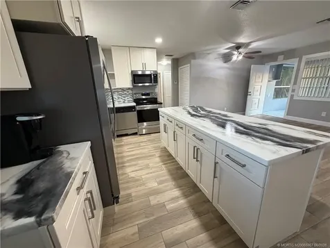 3277 SE Birch Avenue Stuart FL 34997