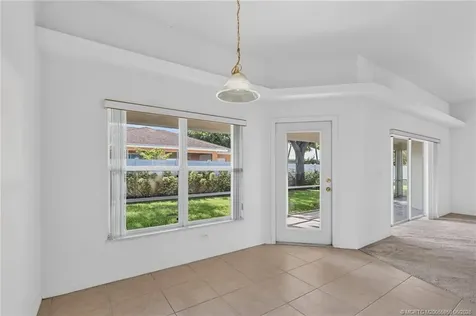 8253 Sandpine Circle Port St Lucie FL 34952