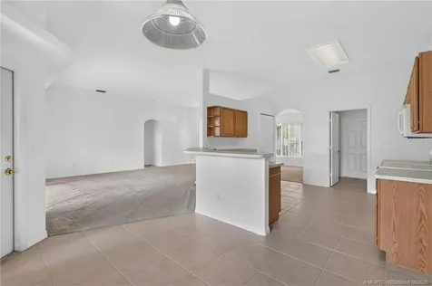 8253 Sandpine Circle Port St Lucie FL 34952