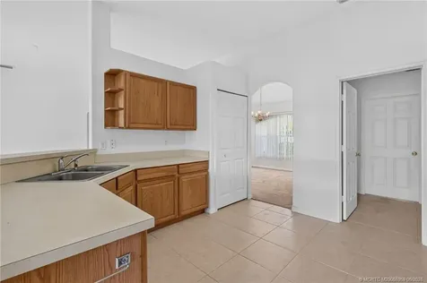 8253 Sandpine Circle Port St Lucie FL 34952