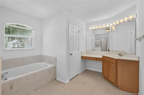 8253 Sandpine Circle Port St Lucie FL 34952