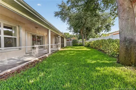8253 Sandpine Circle Port St Lucie FL 34952