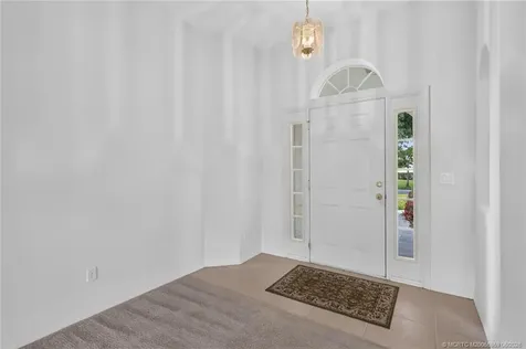 8253 Sandpine Circle Port St Lucie FL 34952