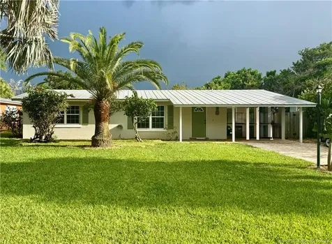 1028 NE Hansen Terrace Jensen Beach FL 34957
