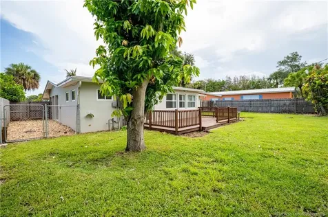 1028 NE Hansen Terrace Jensen Beach FL 34957
