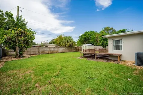 1028 NE Hansen Terrace Jensen Beach FL 34957