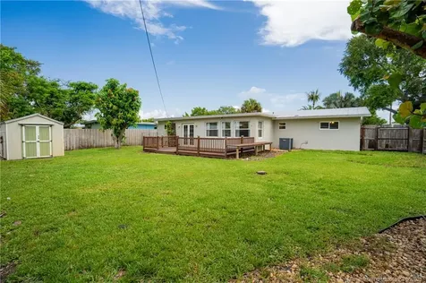 1028 NE Hansen Terrace Jensen Beach FL 34957