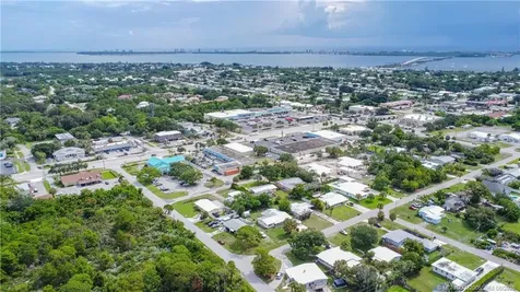 1028 NE Hansen Terrace Jensen Beach FL 34957