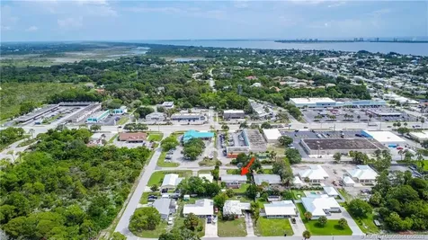 1028 NE Hansen Terrace Jensen Beach FL 34957