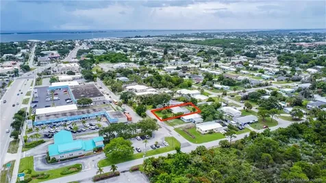 1028 NE Hansen Terrace Jensen Beach FL 34957