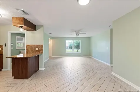 1028 NE Hansen Terrace Jensen Beach FL 34957