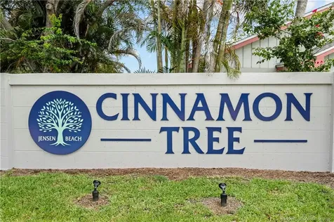 4060 NW Cinnamon Tree Circle Jensen Beach FL 34957