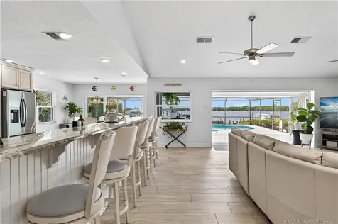 1007 SE Kitching Cove Lane Port St Lucie FL 34952