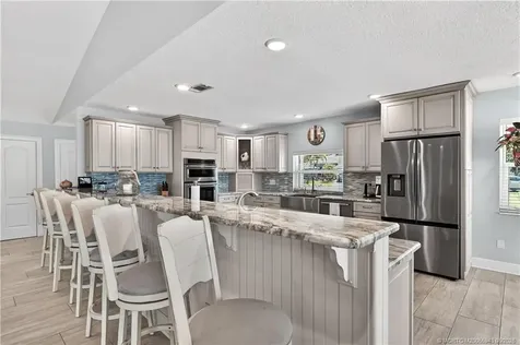 1007 SE Kitching Cove Lane Port St Lucie FL 34952