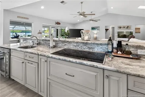 1007 SE Kitching Cove Lane Port St Lucie FL 34952