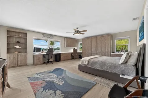 1007 SE Kitching Cove Lane Port St Lucie FL 34952