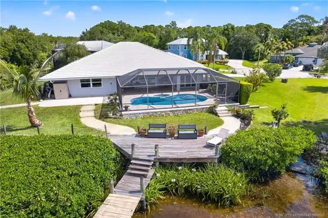 1007 SE Kitching Cove Lane Port St Lucie FL 34952