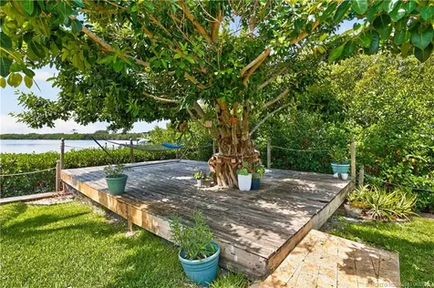 1007 SE Kitching Cove Lane Port St Lucie FL 34952
