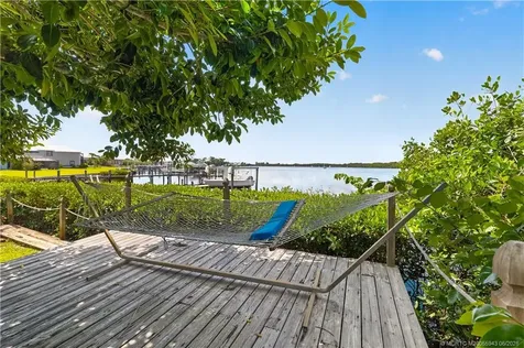 1007 SE Kitching Cove Lane Port St Lucie FL 34952