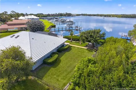 1007 SE Kitching Cove Lane Port St Lucie FL 34952