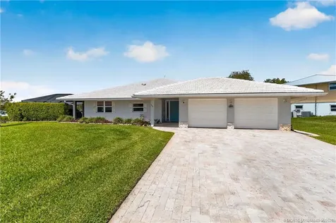 1007 SE Kitching Cove Lane Port St Lucie FL 34952