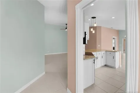 8693 SE Retreat Drive Hobe Sound FL 33455