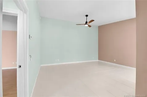 8693 SE Retreat Drive Hobe Sound FL 33455