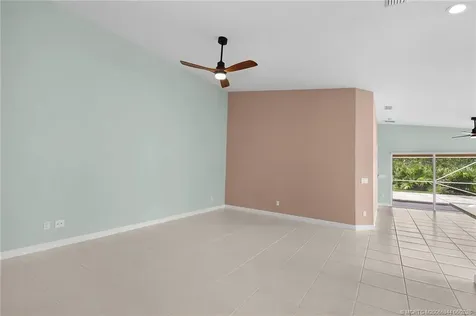 8693 SE Retreat Drive Hobe Sound FL 33455