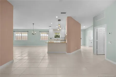 8693 SE Retreat Drive Hobe Sound FL 33455