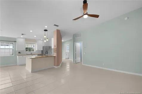 8693 SE Retreat Drive Hobe Sound FL 33455