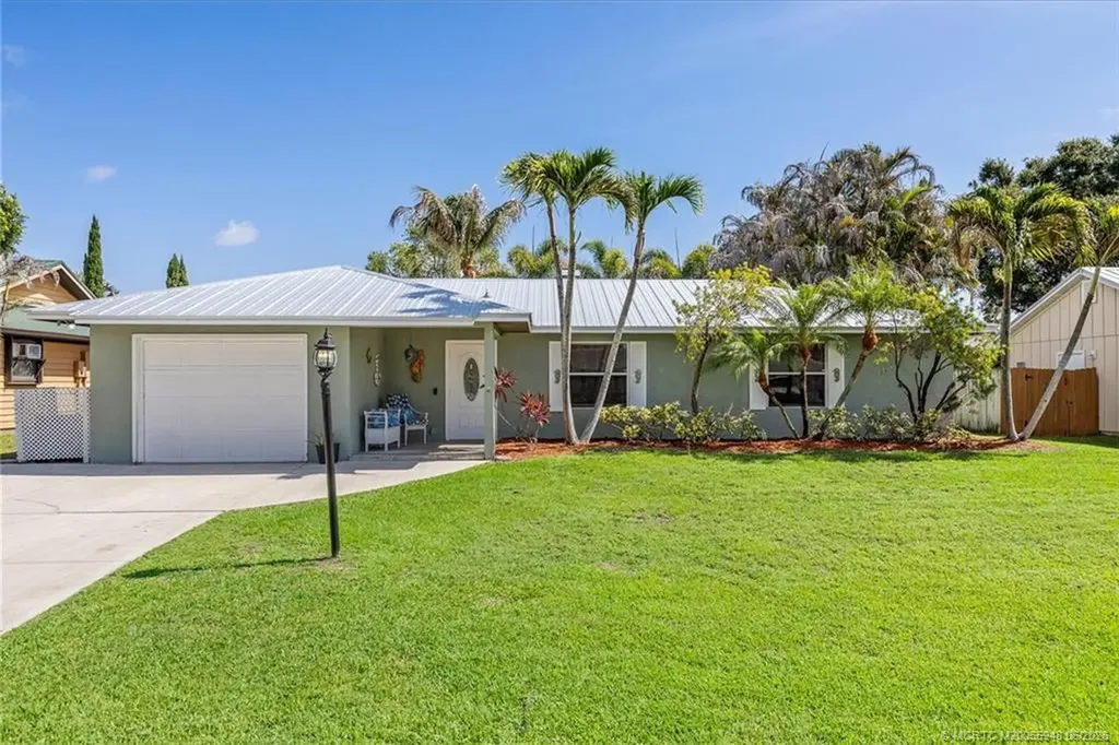 687 NE Maranta Terrado Jensen Beach FL 34957