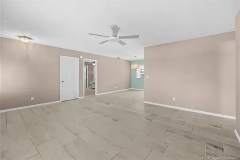 687 NE Maranta Terrado Jensen Beach FL 34957