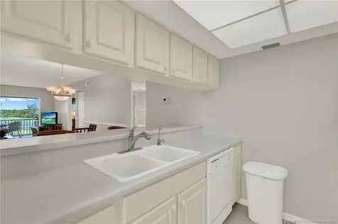 5801 NE Gulfstream Way Stuart FL 34996