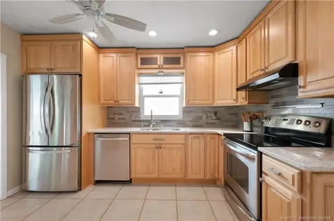 8974 SE Bobo Court Hobe Sound FL 33455