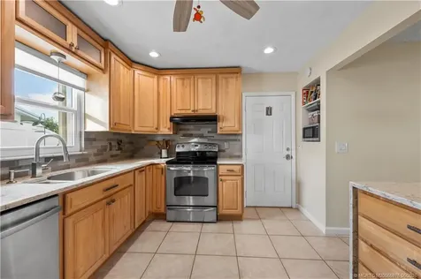 8974 SE Bobo Court Hobe Sound FL 33455