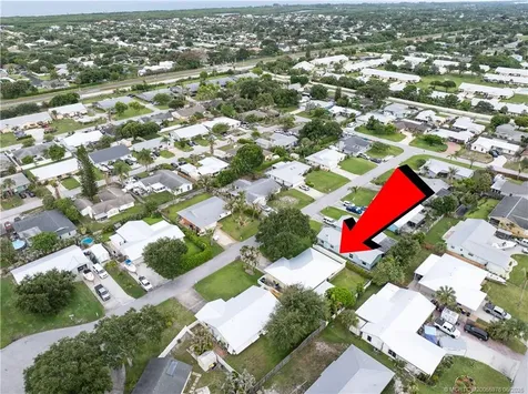 8974 SE Bobo Court Hobe Sound FL 33455