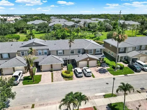 2977 SE Lexington Lakes Drive Stuart FL 34994