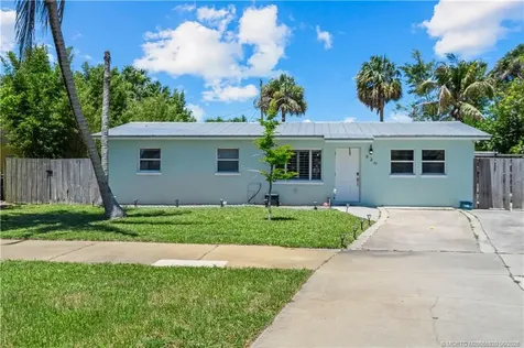 520 SE Dolphin Drive Stuart FL 34996