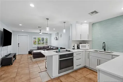 520 SE Dolphin Drive Stuart FL 34996