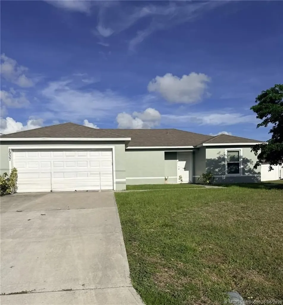 2937 SW Skyline Street Port St Lucie FL 34953