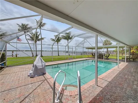 1910 NW Cove Circle Stuart FL 34994