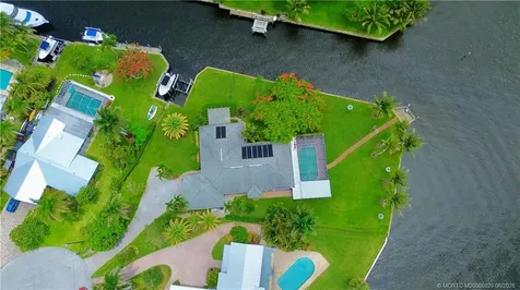 1910 NW Cove Circle Stuart FL 34994