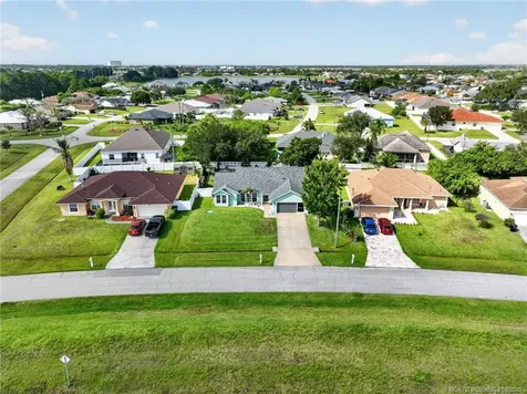 2510 SW Fair Isle Road Port St Lucie FL 34987
