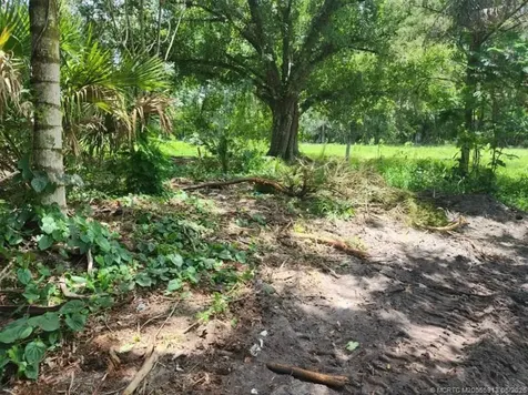 3300 SW Dunklin Avenue Okeechobee FL 34974