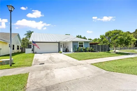 4401 SE Satinleaf Place Stuart FL 34997