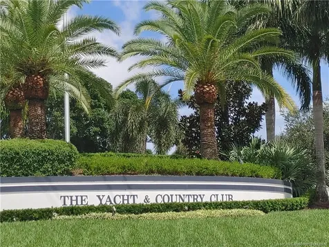 3554 SE Fairway East Stuart FL 34997