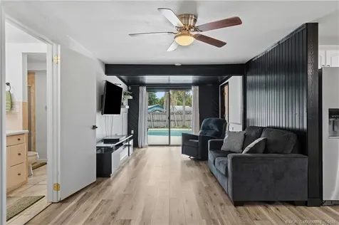 2495 NE Hickory Avenue Jensen Beach FL 34957